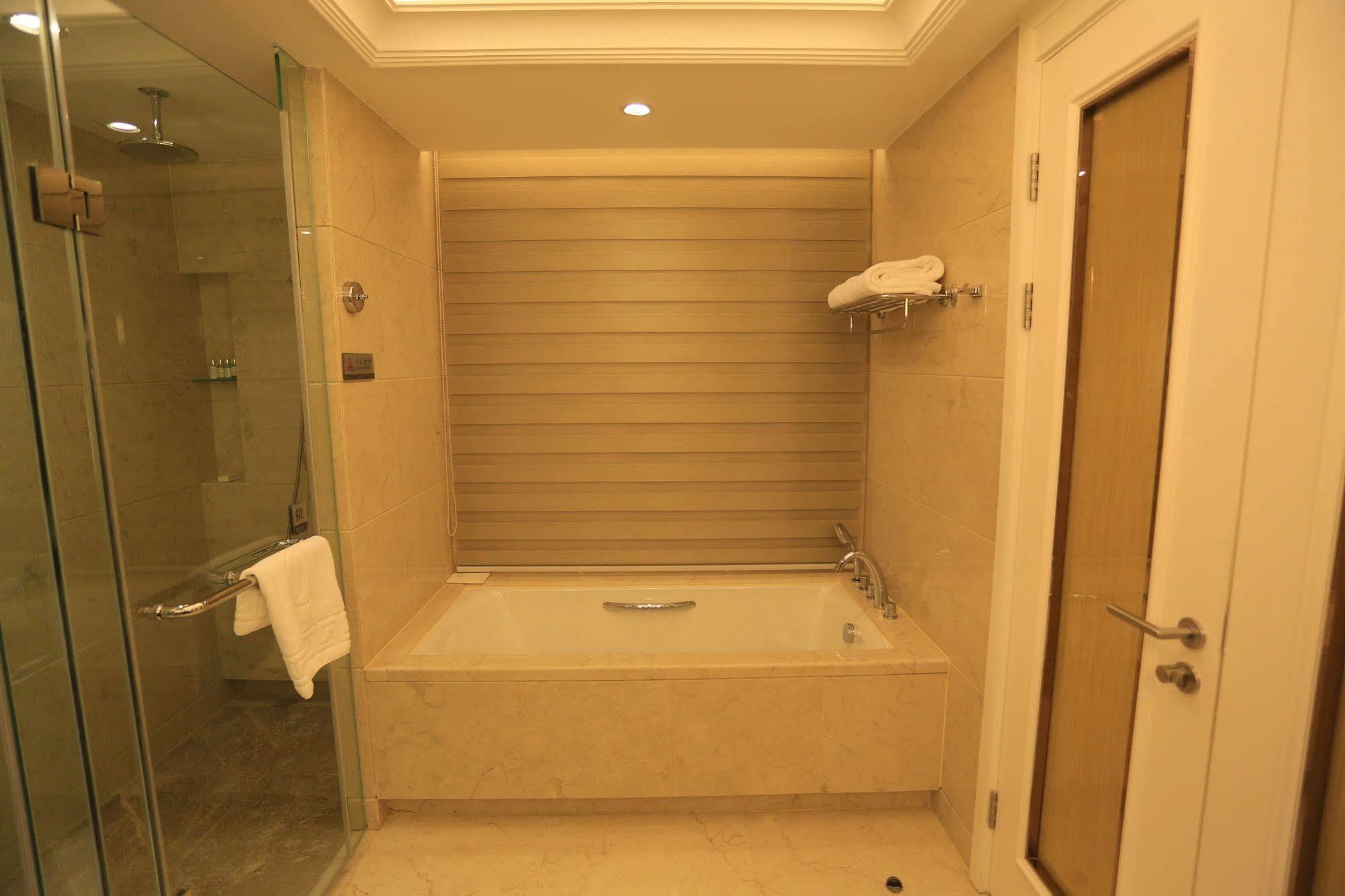 Baoji Jianguo Hotel Extérieur photo