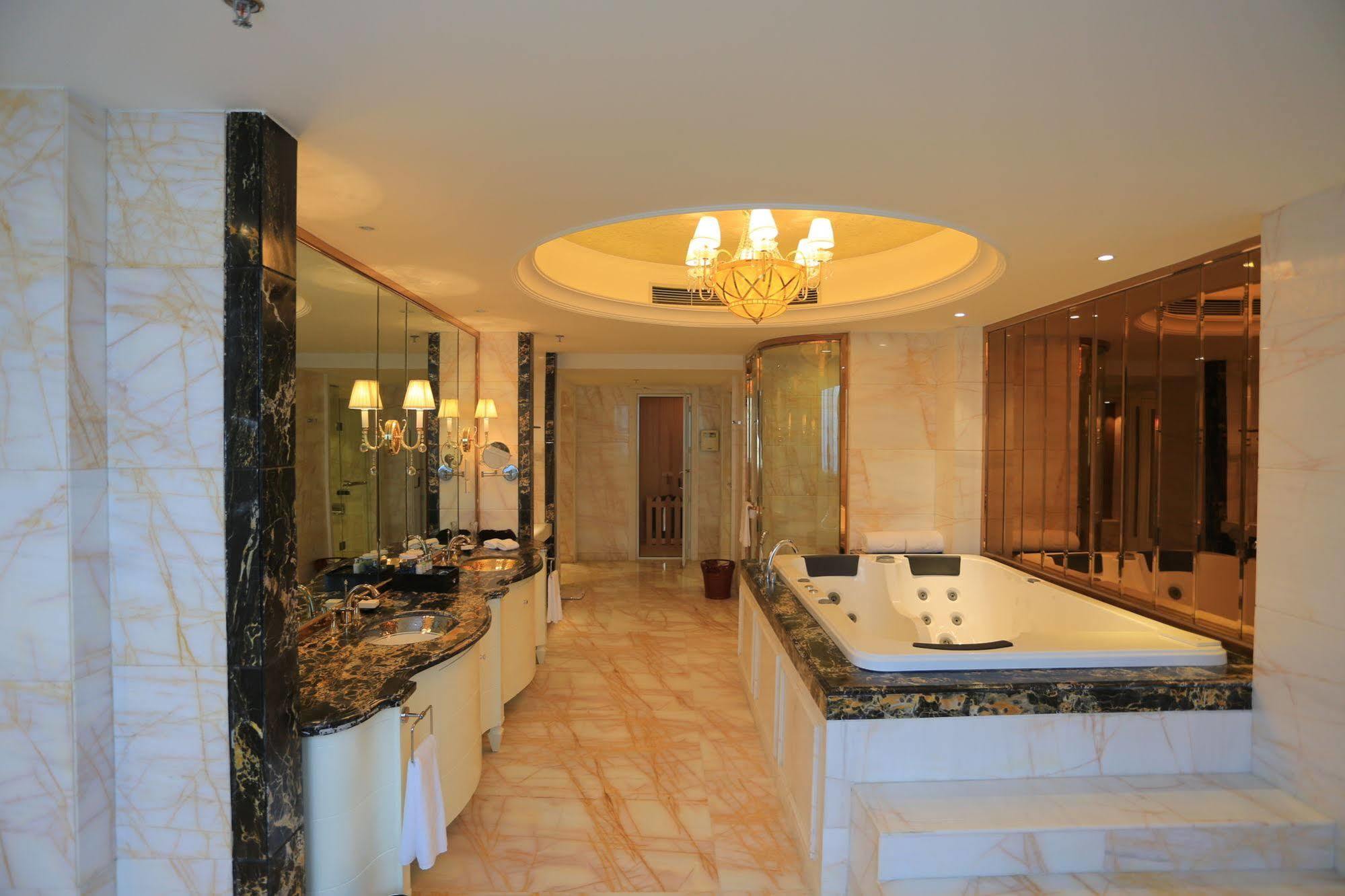 Baoji Jianguo Hotel Extérieur photo